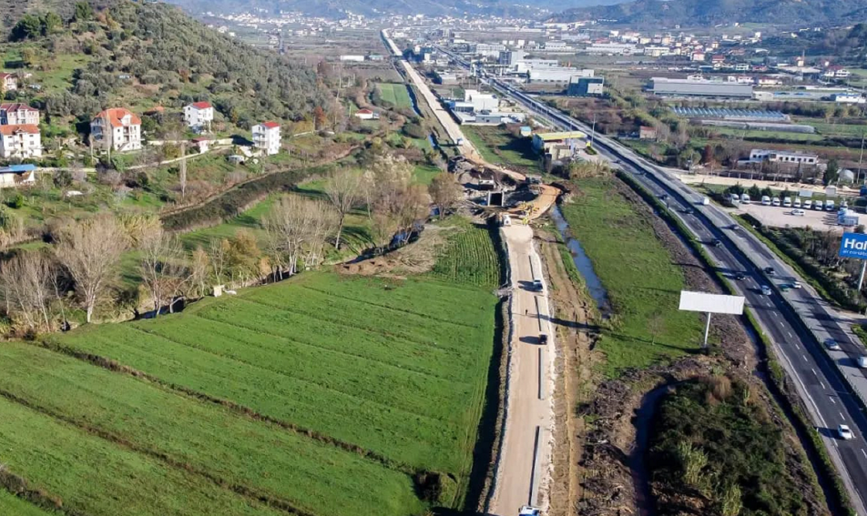 Ndertimi i hekurudhes Vore-Hani i Hotit, nenshkruhet marreveshja e huase me BERZH